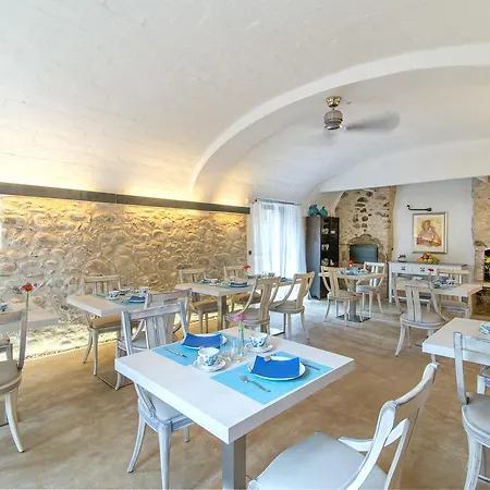 Mas Carreras 1846 Holiday home *